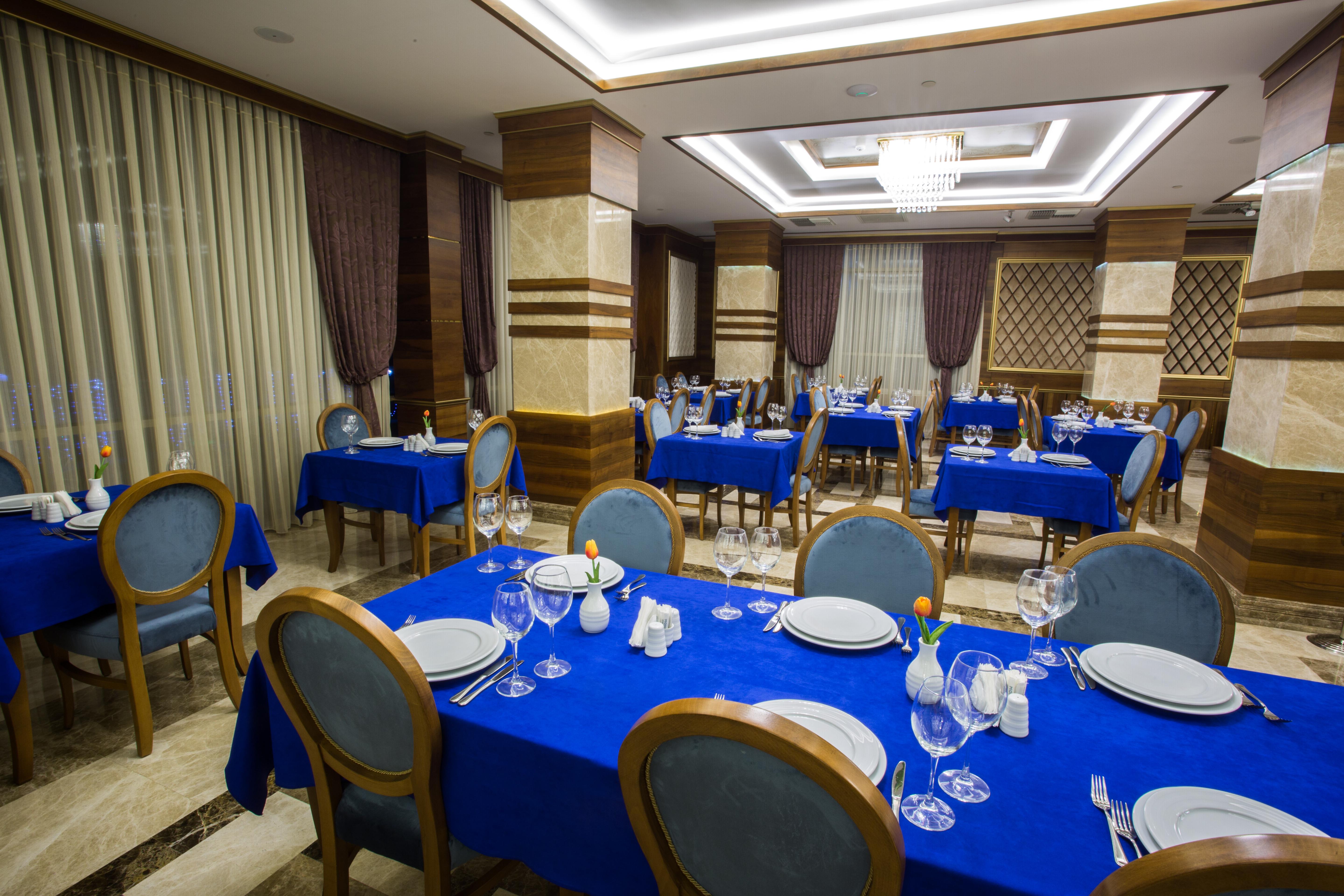 Renaissance Palace Otel