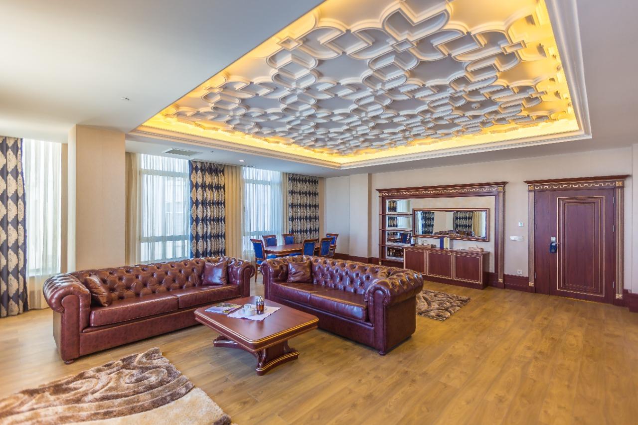 Renaissance Palace Otel