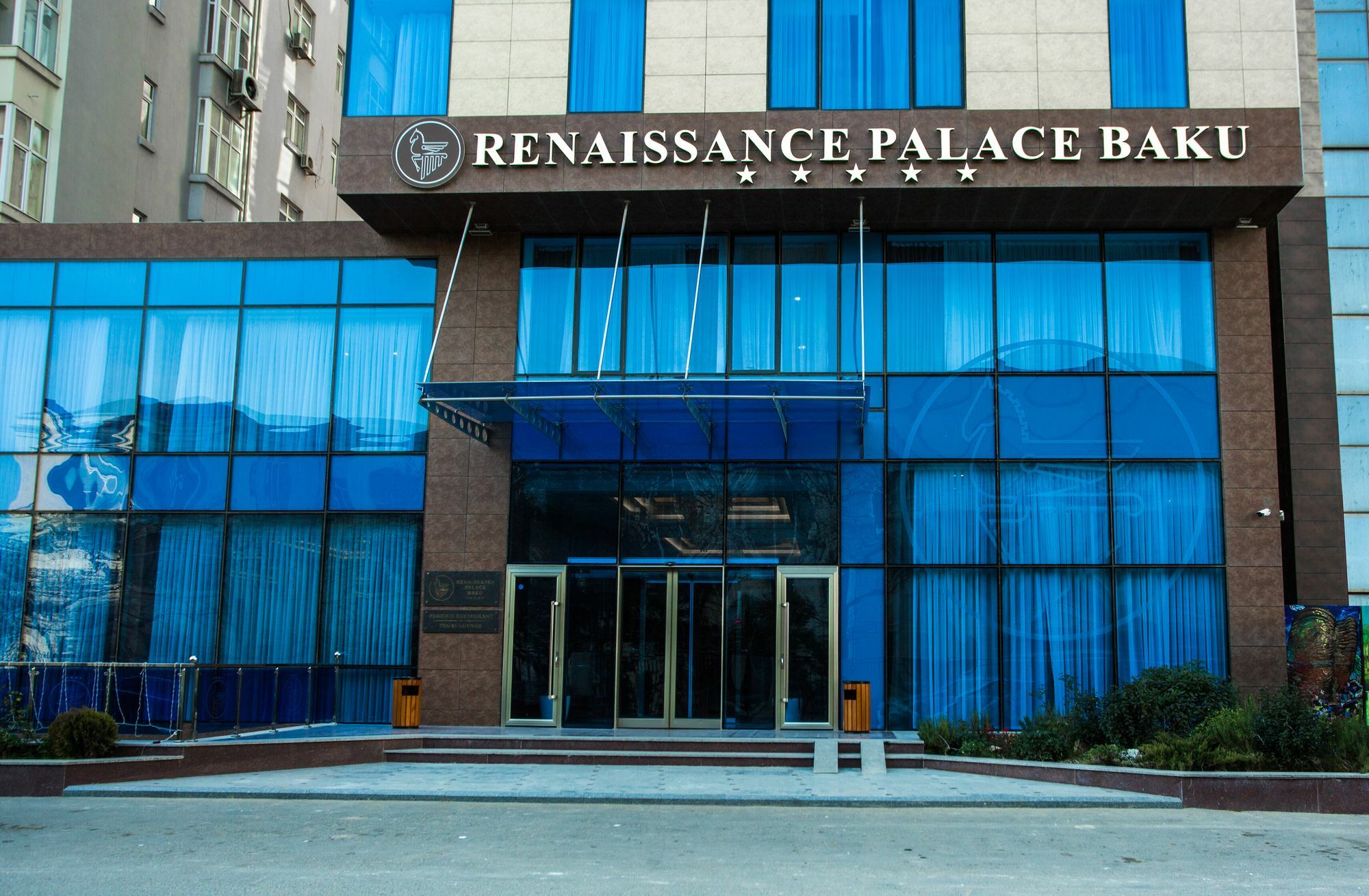 Renaissance Palace Bakü